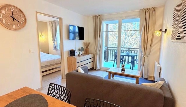 Beaune Green Lodge: 2-bedroom apartment - Résidence Piscine & Sauna near Beaune