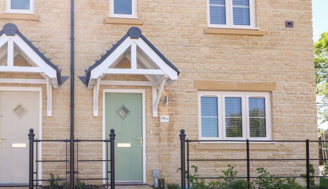BEAU’S HOUSE, pet friendly, with a garden in Bourton-On-The-Water
