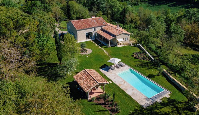 Beautiful property with pool & padel court in the heart of Gers Tuscany