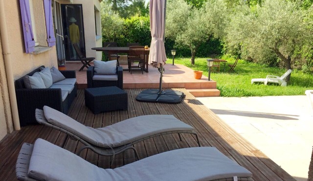 Beautiful Villa 200 m2, full foot with swimming pool, not overlooked near Montpellier