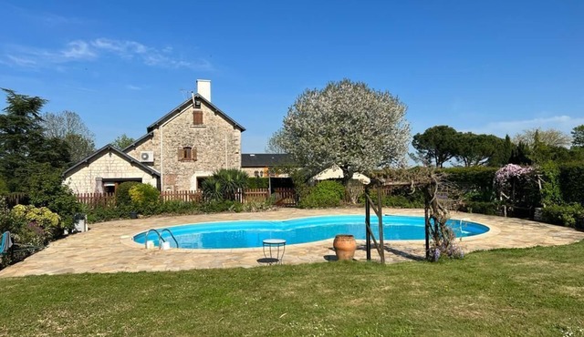 Beautifully renovated Farmhouse in rural France with private pool