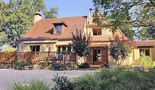 Beautiful Perigordian house in tranquil woodland setting.