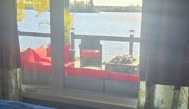 Beautiful 4-season Cottage to retreat from a busy lifestyle.