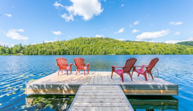 Beautiful cottage for rent with access to the Lac Long (Le Grand Shack)