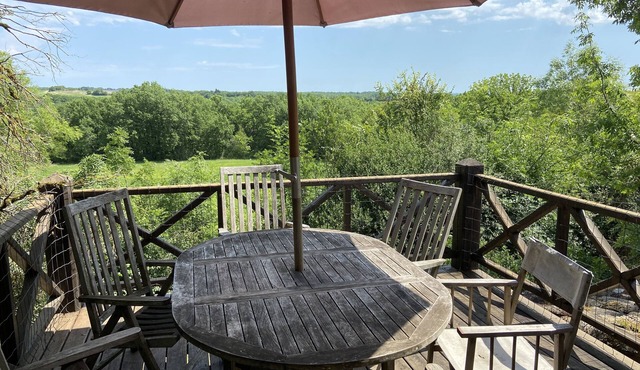 Beautiful Authentic Stone House In The Lot REDUCED RATE !