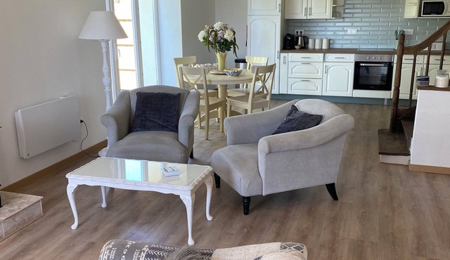 Beautiful 2-bedroom house in Val-d'Oire-et-Gartempe