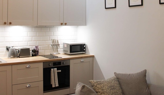 Beautiful New Garden Cottage