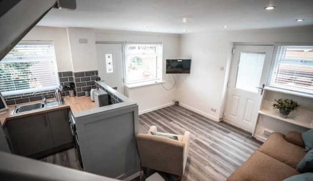 Beautiful 1 bed house in Prestatyn Garden/Parking.