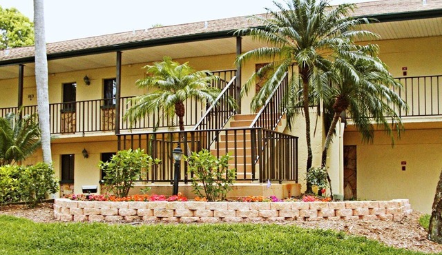 Beautiful 1 bedroom unit at resort, sleeps 5