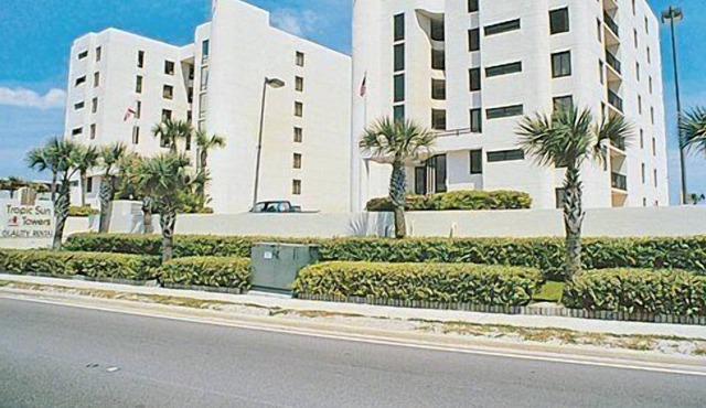 Beautiful 1 bedroom unit at resort, sleeps 4