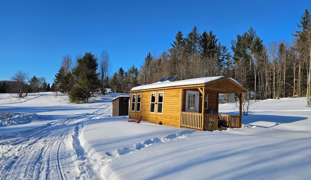 Beautiful 1-bedroom cabin in quaint Groton perfect for relaxing getaway
