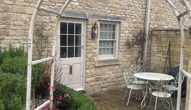 Beautiful 1-bedroom cottage in wonderful Oundle perfect for relaxing getaway