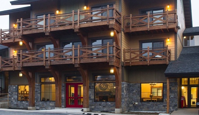 Beautiful 1 bedroom unit at resort, sleeps 4