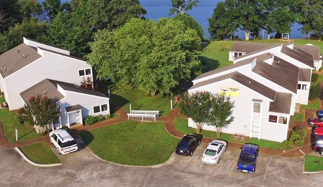 Beautiful 1 bedroom unit at resort, sleeps 4