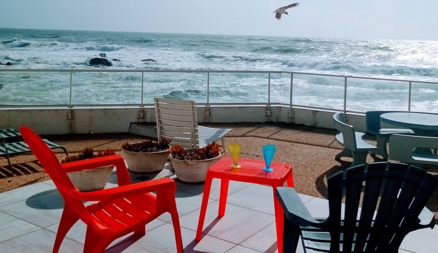 BEAUTIFUL 180 ° PANORAMIC SEAVIEWS , Oceanfront Villa .