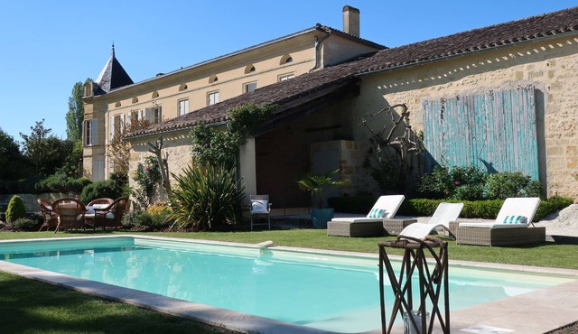 Beautiful 17th Century Chateau near St Emilion, Bordeaux area.