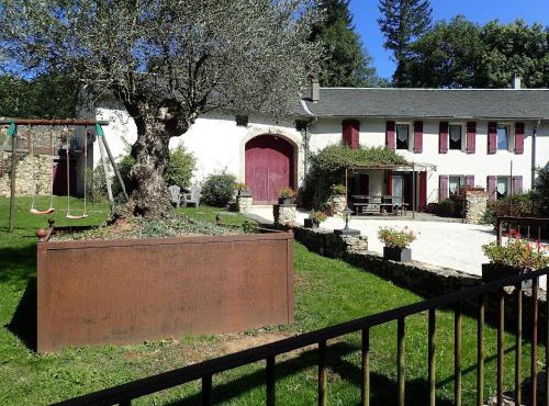 Beautiful 17th century character residence