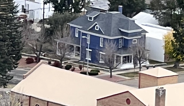 Beautiful 1894 B&B. Sleeps up to 13 Contact for whole property!