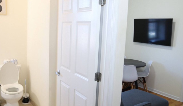 Beautiful 1Bed 1 Bath w/Parking
