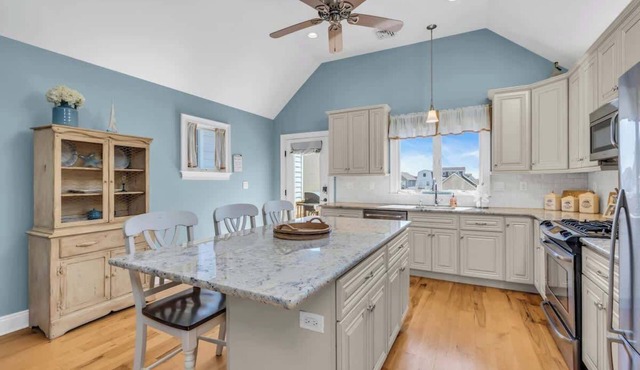 * Beautiful 1BR Apt at the Beach in Sea Bright *