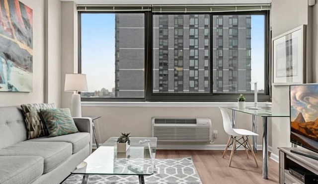 Beautiful 1BR | Business Center | Jersey City by GLS