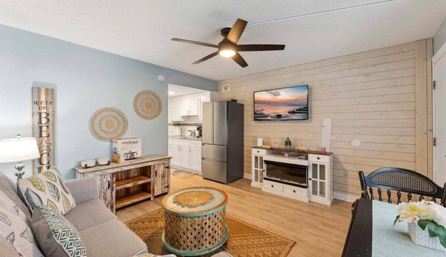Beautiful 1BR Condo w/Ocean View & 2 Heated Pools