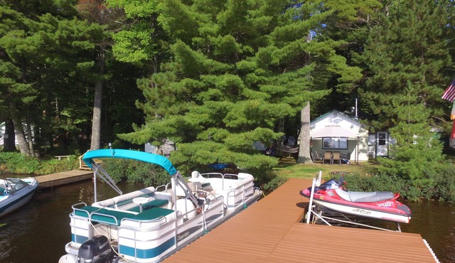 Beautiful 2.5 Bedroom House on Cranberry Lake