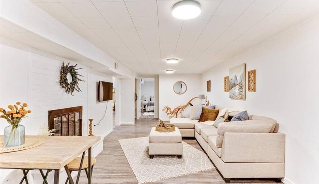 Beautiful 2 BD Basement in Ogden, Sleeps 5+ !