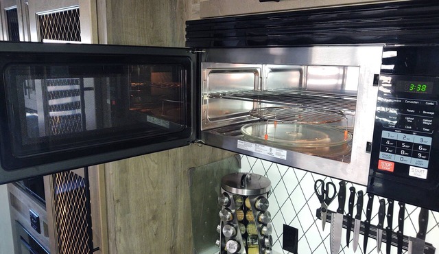 Beautiful 2 Bdrm with a bed loft and washer/dryer. Lots of space and extras!