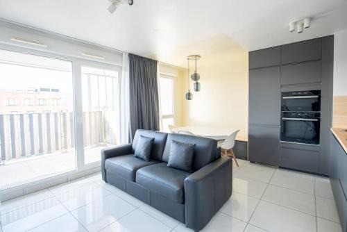 beautiful 2 bedroom apartment 40 min from Paris