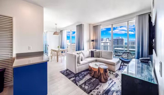 Beautiful, 2 Bedroom Oceanfront Condo