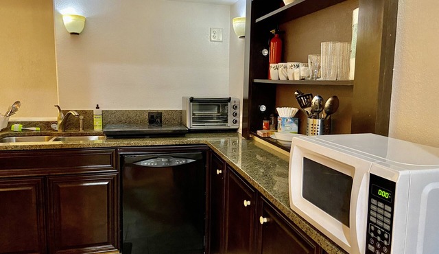 Beautiful 2 bed walkout basement