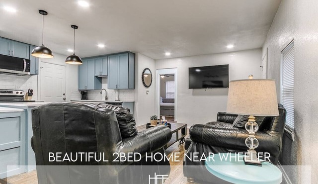 Beautiful 2-Bedroom Near Wheeler
