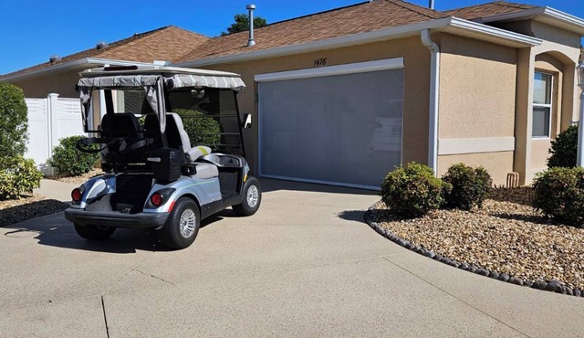 Beautiful 2-bedroom 2-Bath Villa with golf cart in Mallory, The Villages