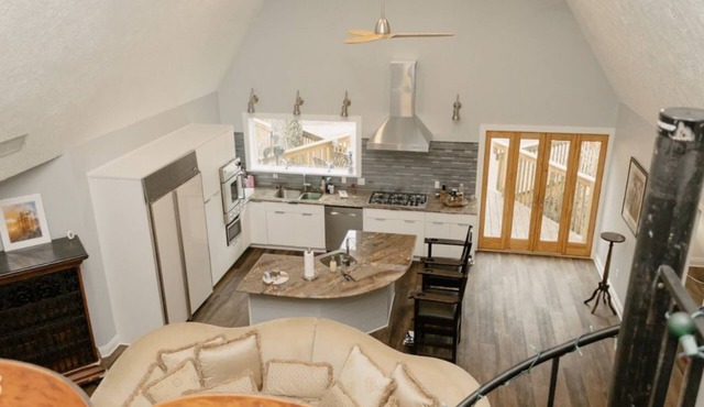 Beautiful 2 Bedroom 1.5 Bathroom home with stocked fishing ponds.