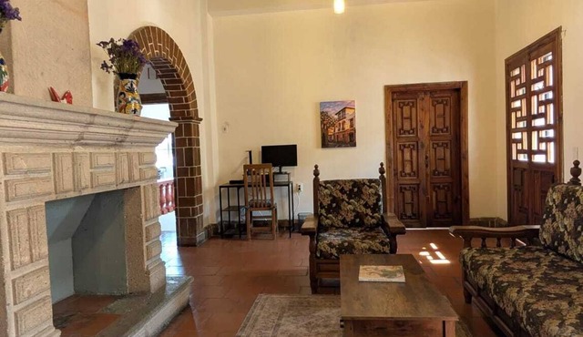 Beautiful 2-bedroom colonial home in the heart of Taxco