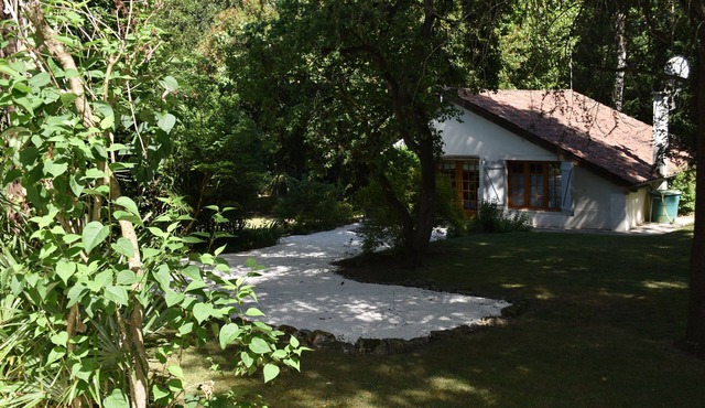 Beautiful 2 bedroom cottage 5 minutes from the River Charente