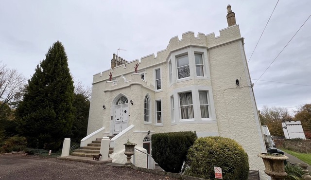 Beautiful 2 bedroom Castle Property near coastal village of Coldingham