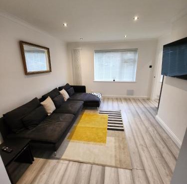 Beautiful, 2 Bedroom House in Tonbridge