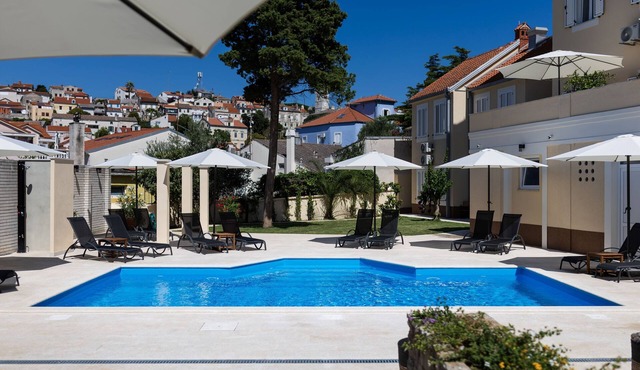 Beautiful 2-bedroom apartment with veranda