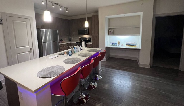 Beautiful 2-Bedroom unit