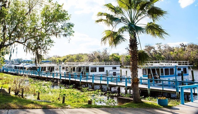 Beautiful 2 bedroom unit at resort, sleeps 6