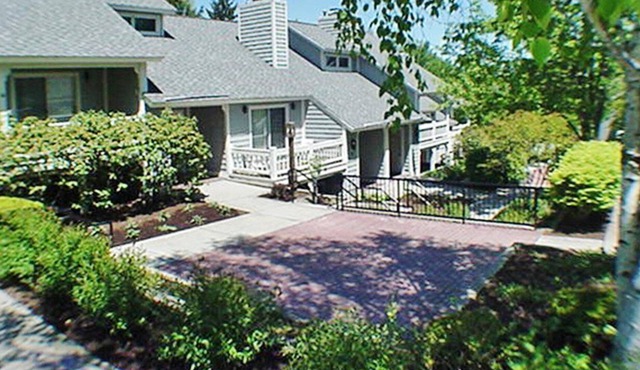 Beautiful 2 bedroom unit at resort, sleeps 8