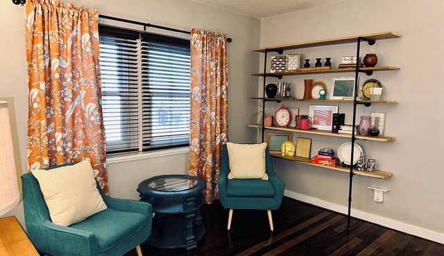 Beautiful 2-bedroom apartment in the heart of downtown Marshfield, WI!