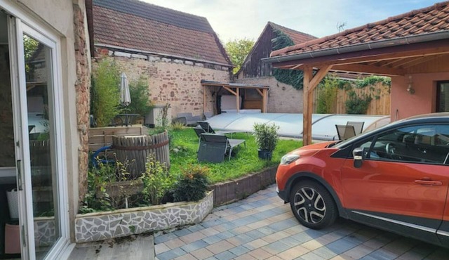 Beautiful 2-room apartment and outdoor jacuzzi on the wine route in an Alsatian village