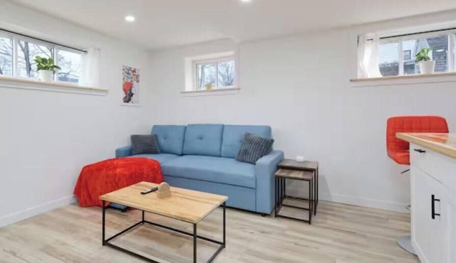 Beautiful 2Bdr apartment down town Sydney.