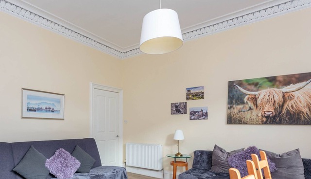 Beautiful 2bed Ground-f Pitt St. Apartment