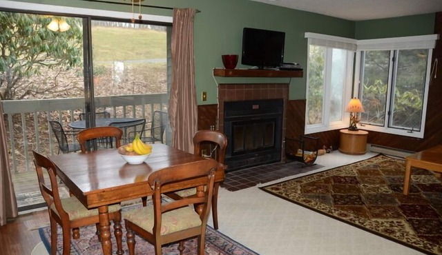 Beautiful 2BR/2BA - DOG FRIENDLY - Great LOW Rates