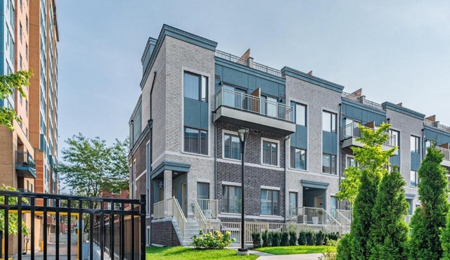 Beautiful 2BR 2WR Condo