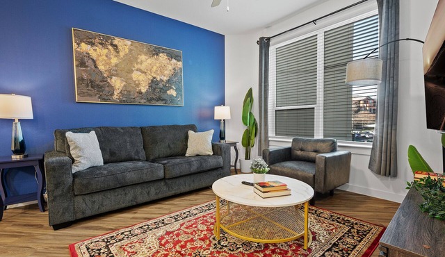 Beautiful 2BR in Riverside 6753